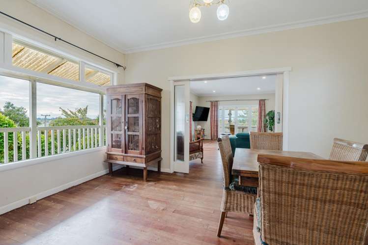 114 Tuhikaramea Road Dinsdale_13
