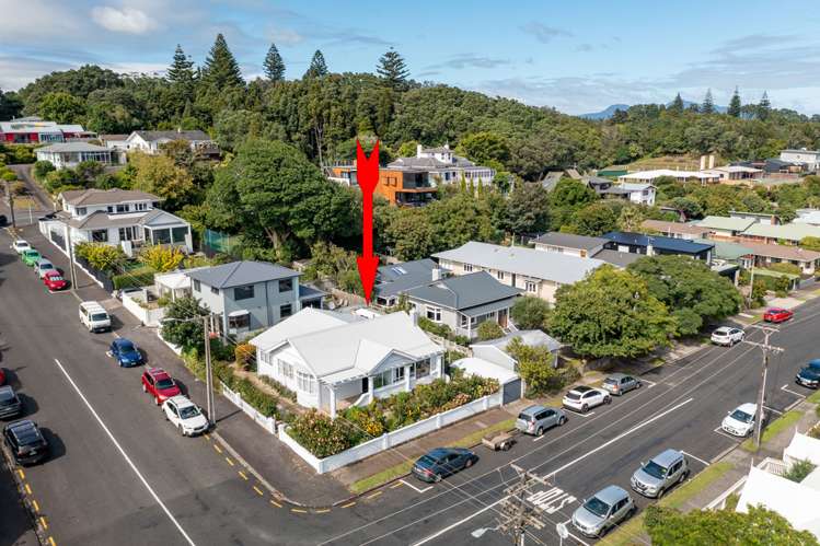 84 Gover Street New Plymouth Central_18