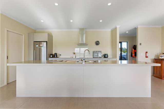 13 White Road Omakau_2