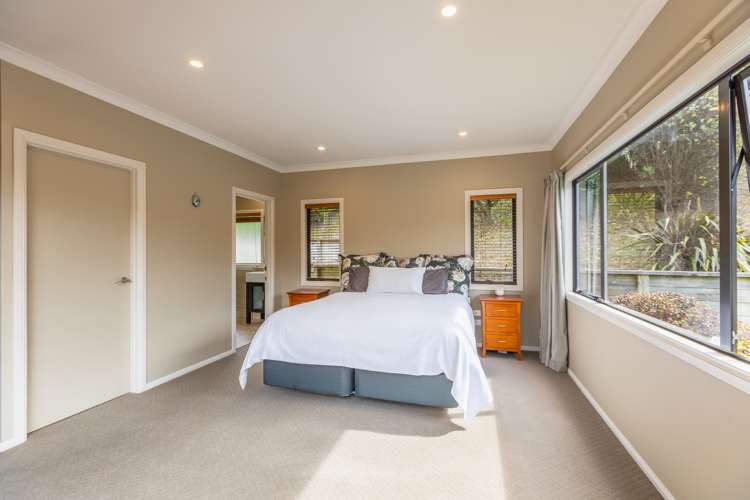 134 Kent Terrace Taradale_13
