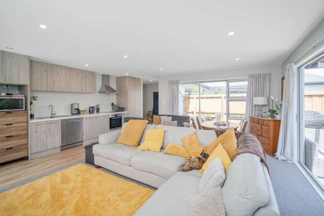 21 Farnborough Way Rolleston_2