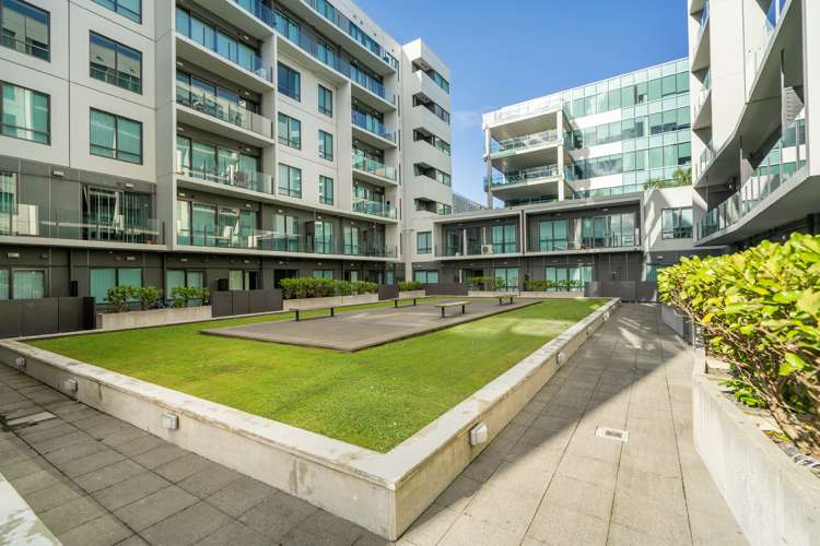 211/2 Dockside Lane Auckland Central_5