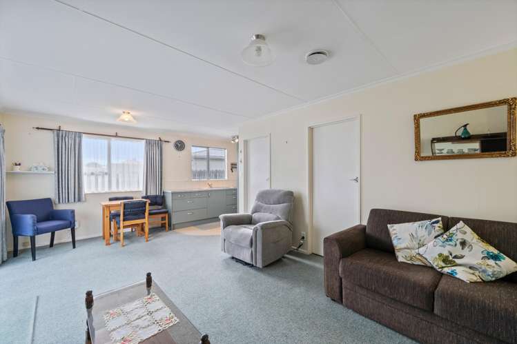 2/106 Bowmont Street Appleby_2