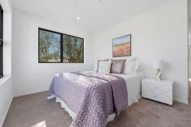 7/3 Gill Avenue Te Atatu Peninsula_12