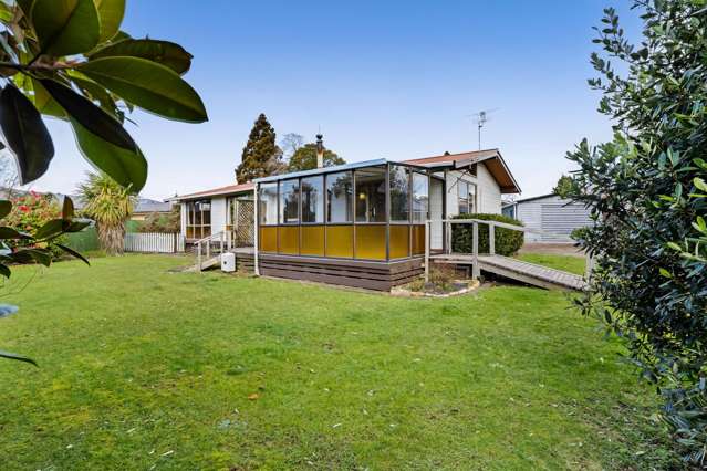 Lockwood on 880m2 section
