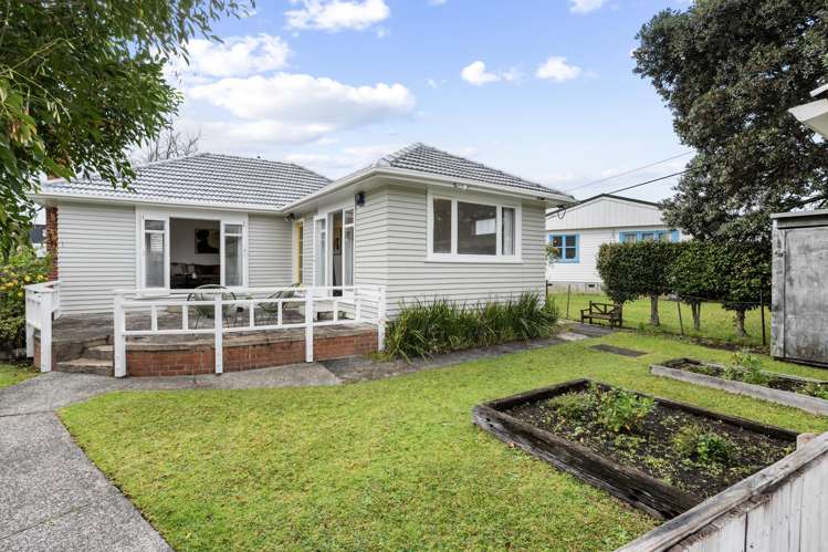 715 Te Atatu Road_0