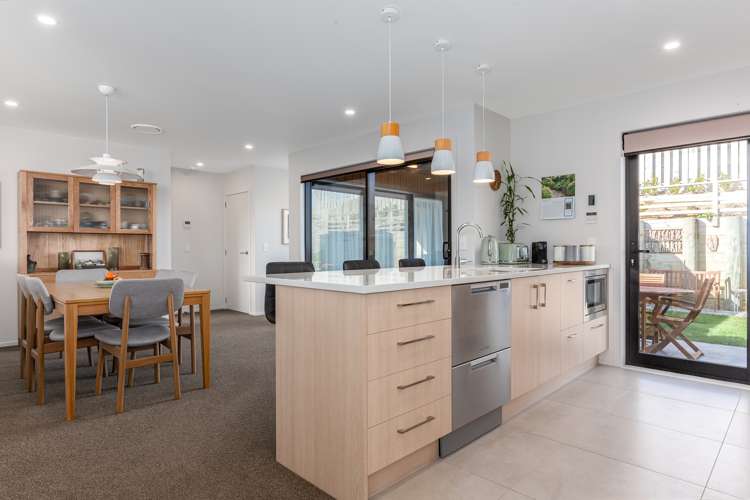 9 Lemonwood Way Woodridge_5