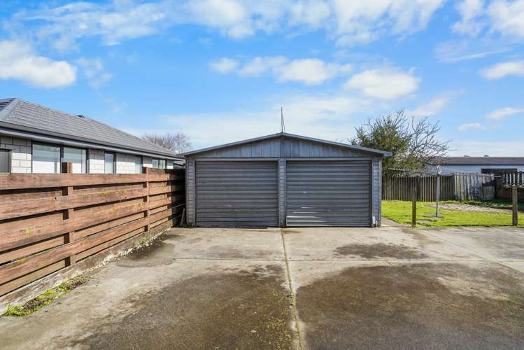 5 Leslie Place Deanwell_11