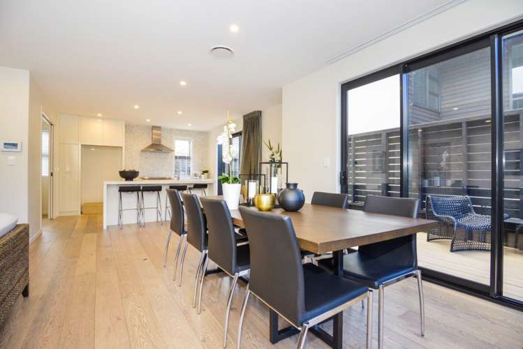 28 Queensway Three Kings_8