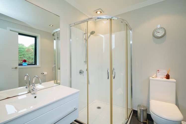 40 Matua Grove Otatara_14