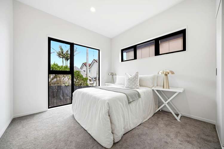 584E Beach Road Rothesay Bay_8