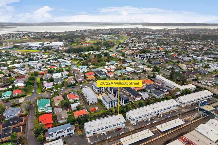 29/22a Willcott Street Mount Albert_17