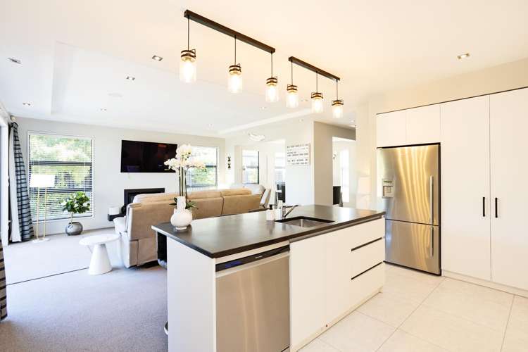 11 Northside Drive Waikiwi_5