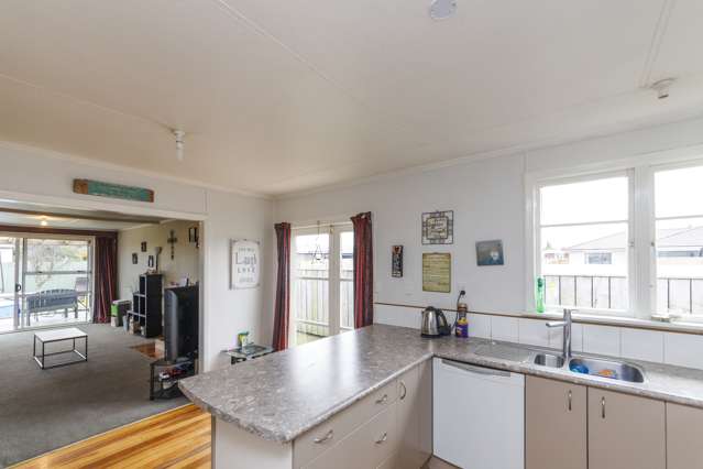 15 Makino Road Feilding_3