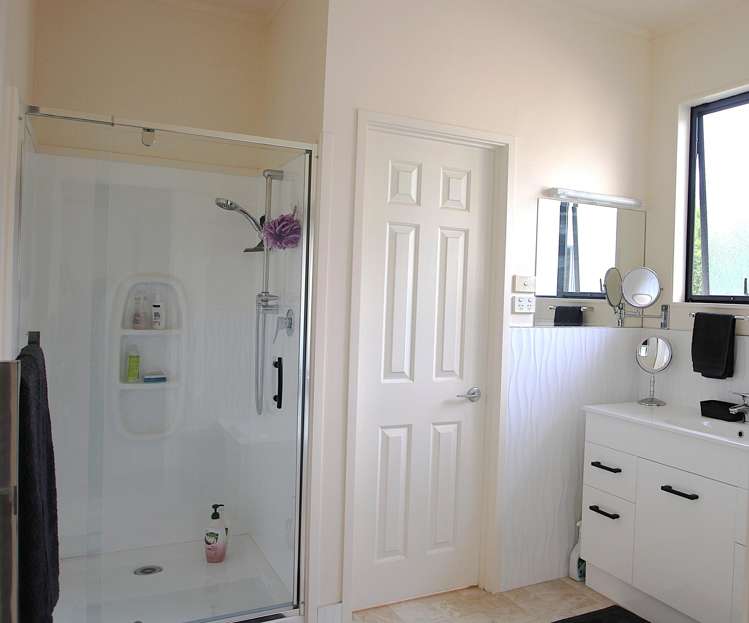 99 Arawhata Road Kaingaroa_13