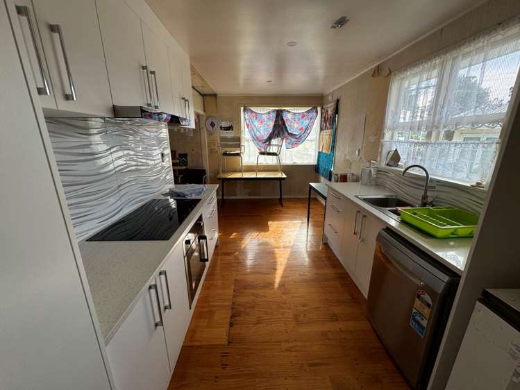 20 Clayton Avenue Otara_7