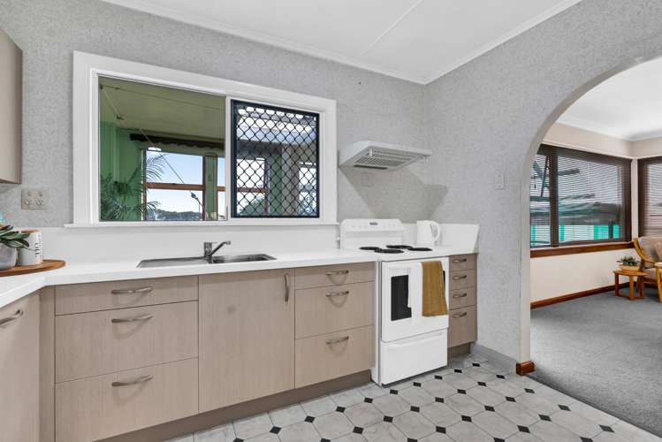 54 Young Street New Plymouth Central_15