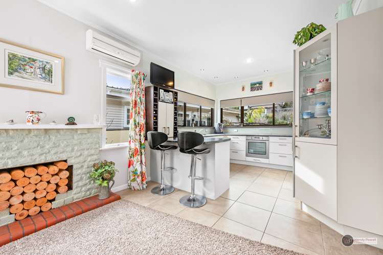 75 Wyndrum Avenue Waterloo_6