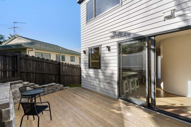 2/32 Caversham Drive Torbay_20