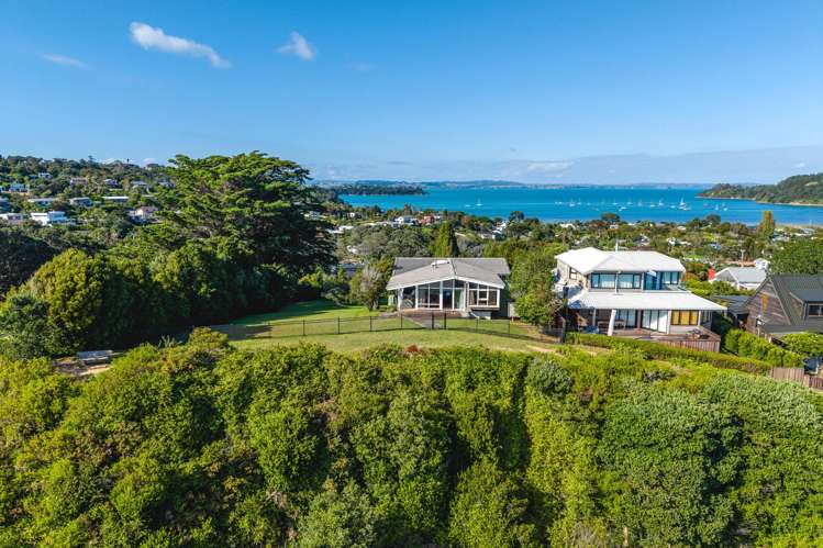 195 Ocean View Road Oneroa_28