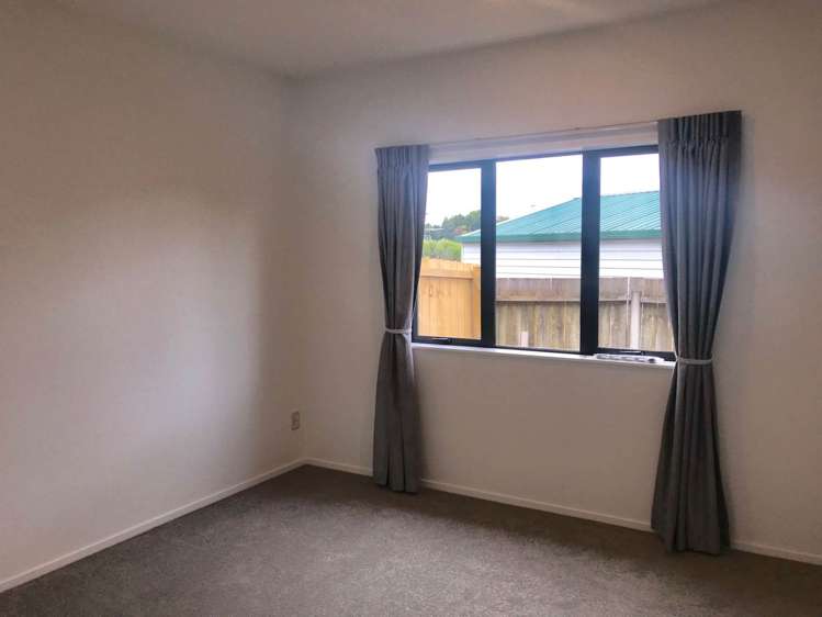 7 Magnolia Drive Waiuku_9