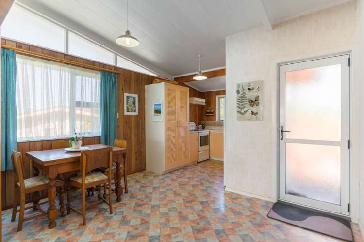 53 Rosamund Avenue New Windsor_16