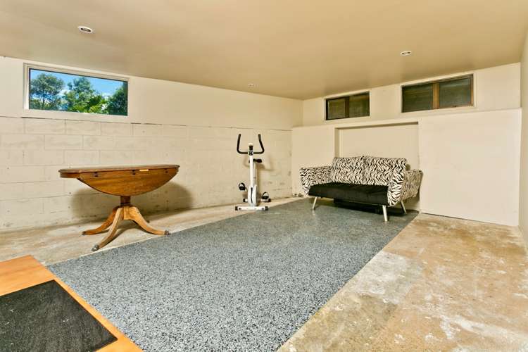 36 Hellyers Street Birkdale_17