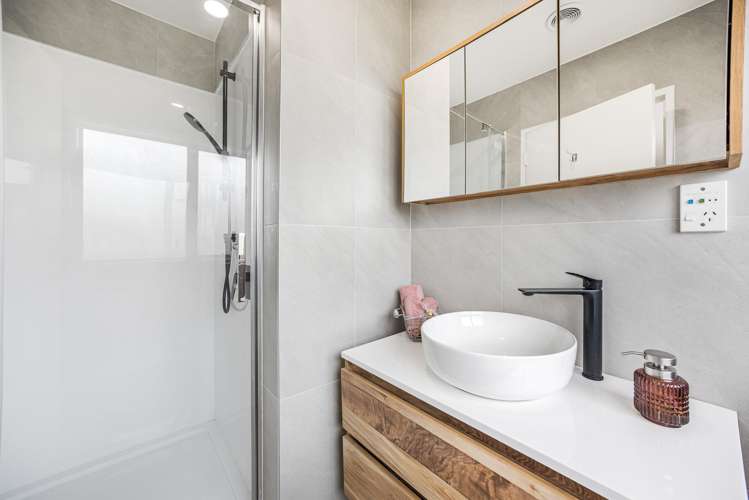 6/199 Birdwood Road Massey_20