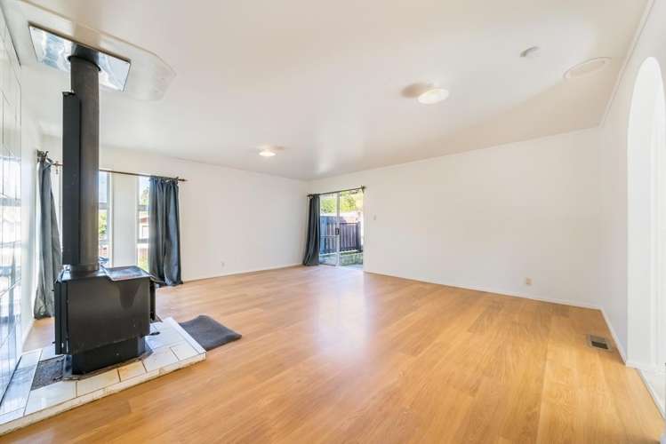  38 Enfield Street Wainuiomata_8