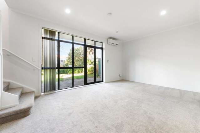 86/1 Ambrico Place New Lynn_3