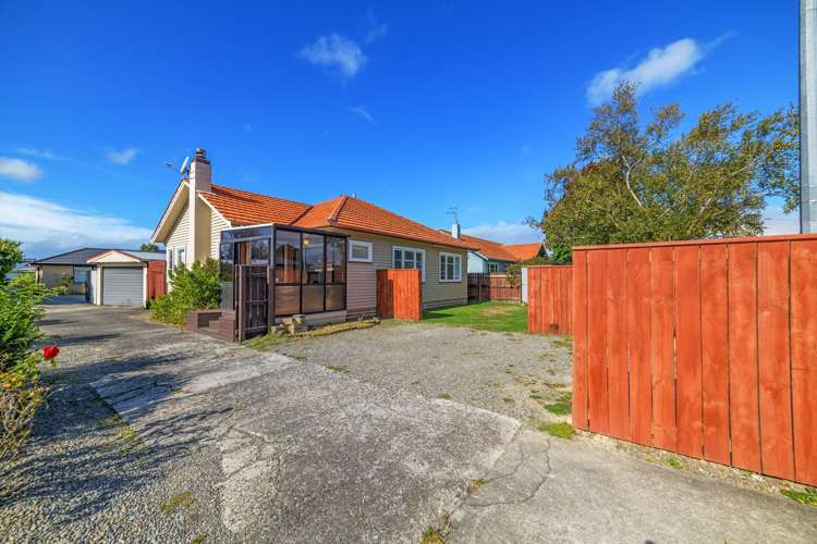 327 Botanical Road_2