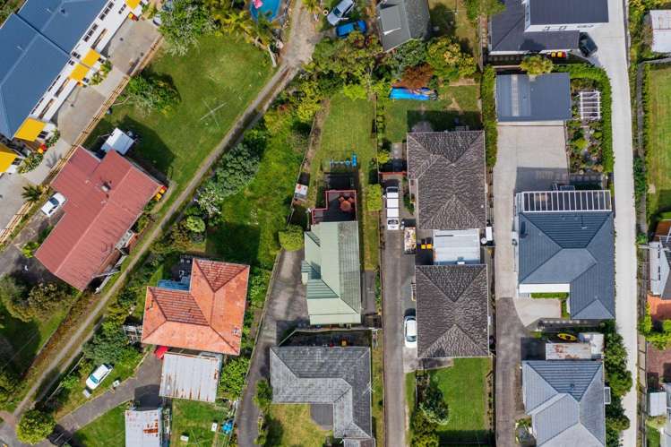 2/267 Glenfield Road Hillcrest_15