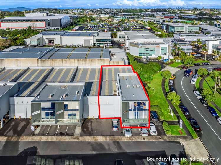 Unit 1/9 Orbit Drive Rosedale_3