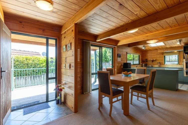 6 Fiesta Grove Raumati Beach_6