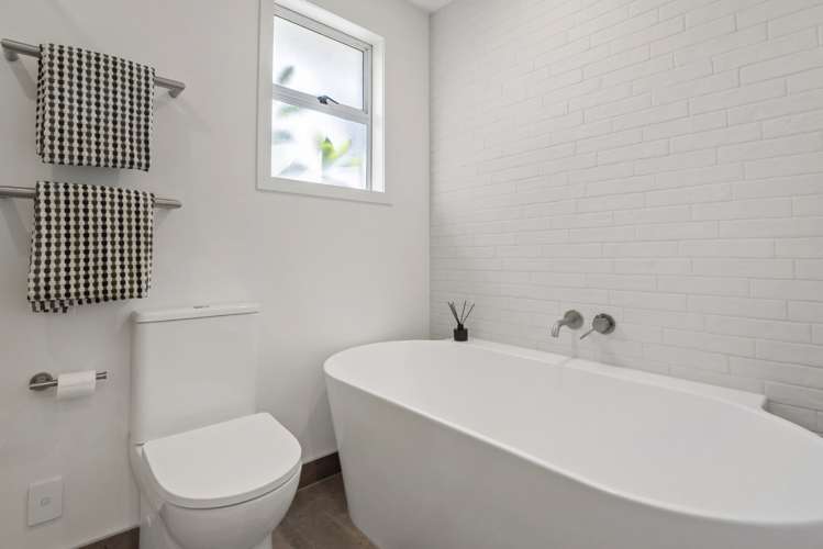 38 Lancaster Road Beach Haven_13