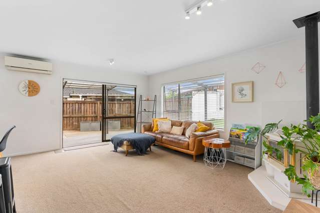 1/11 Longreach Drive Sunnyvale_3