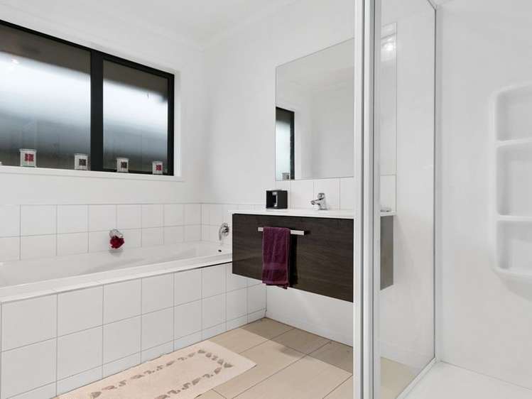 37 West Thompson Street Leamington_12