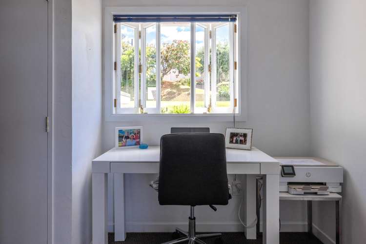 29 Marine View Road Onetangi_13