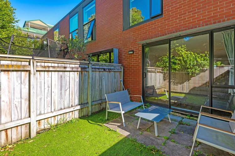 6/21 Rugby Street Mount Cook_11