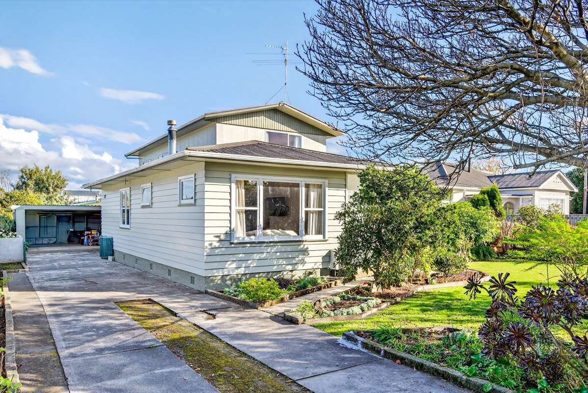 106 Oak Street_2