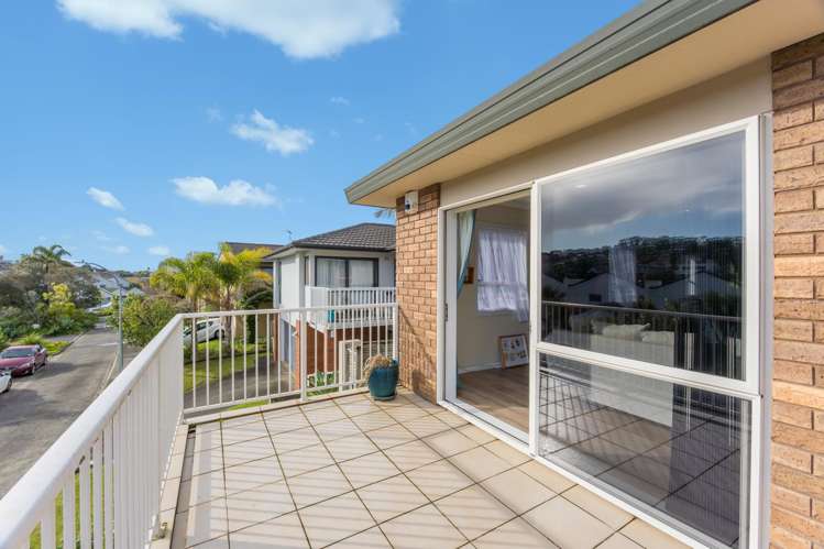 8 Greenway Rise Gulf Harbour_33