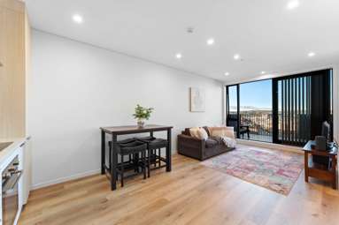 301/2 Rauroa Lane_4