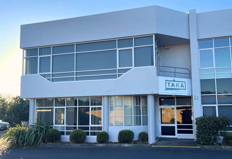 Unit D/129 Onewa Road Northcote_1