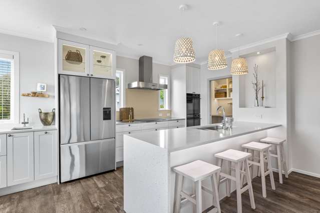 Lots of Extras Here!