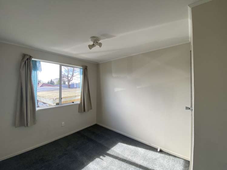 8 Sabot Place Massey_9
