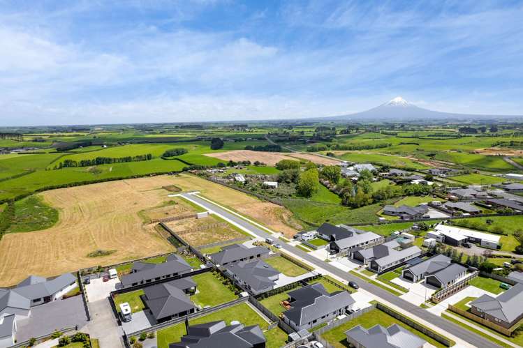 0n Pukatea Street Hawera_8