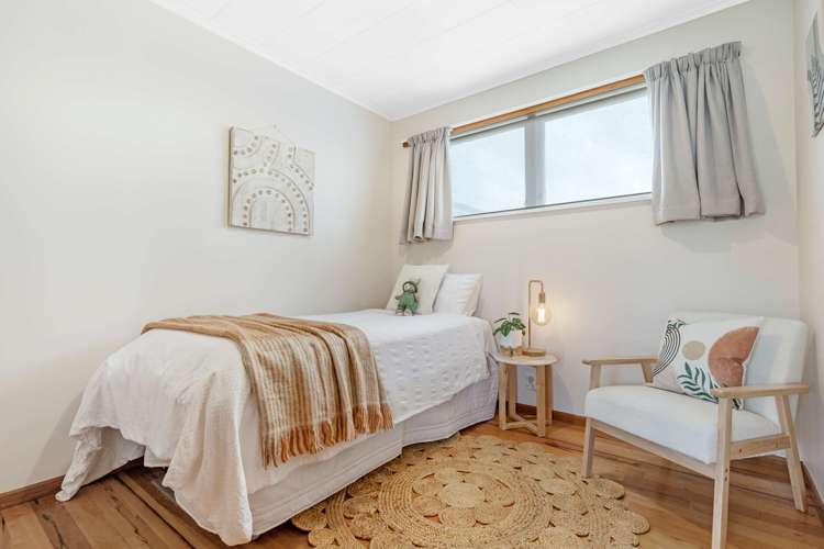 32 Woodford Avenue Brookfield_17