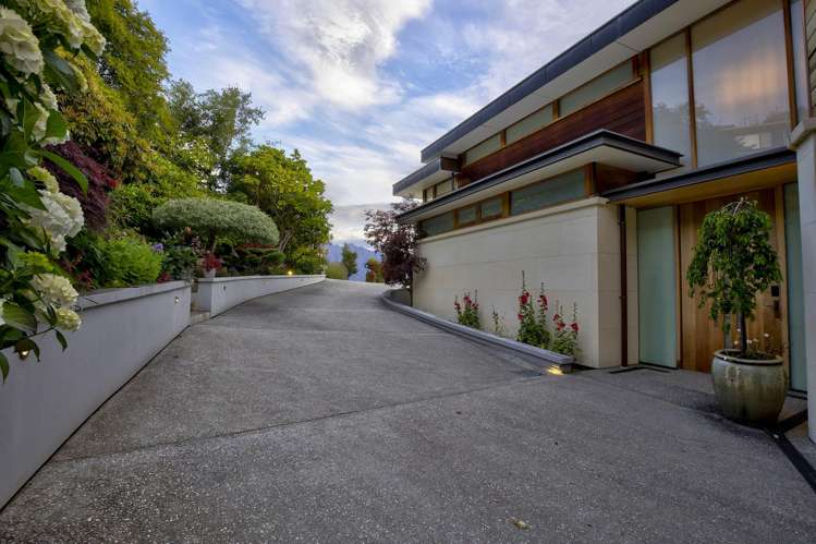27 Edinburgh Drive Queenstown_30