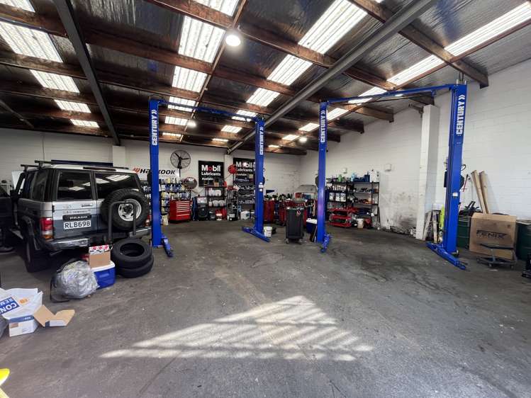 B/10 Hillside Road Wairau Valley_1