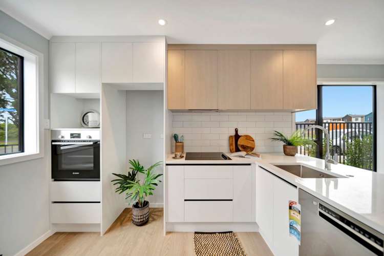 37 Paretaiuru Crescent_0